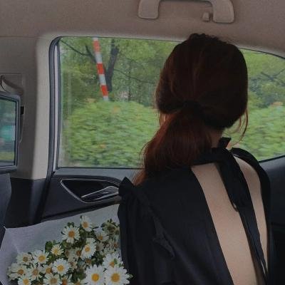 萍水相腐檐廊下